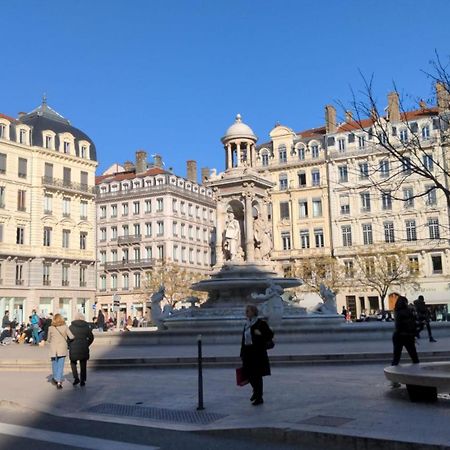 Studio Du Temple Des Jacobins Au Coeur De Lyon Ail Luaran gambar